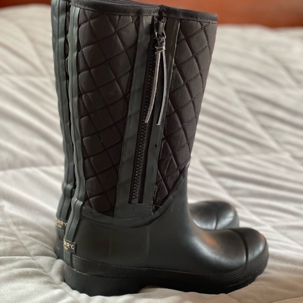 SPerry quilted rain boots